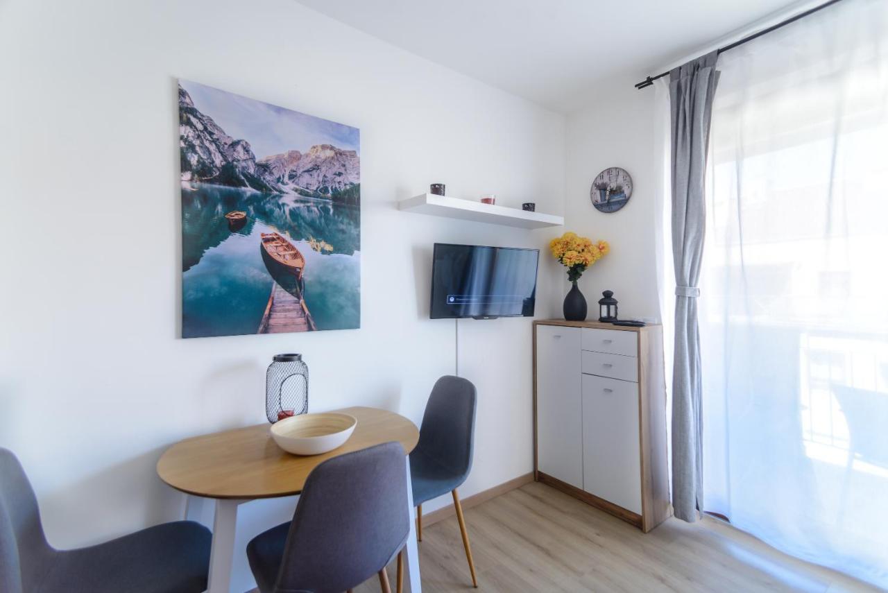 Tuscany Garden-free Parking-balcony-ac- Elevator Апартаменти *