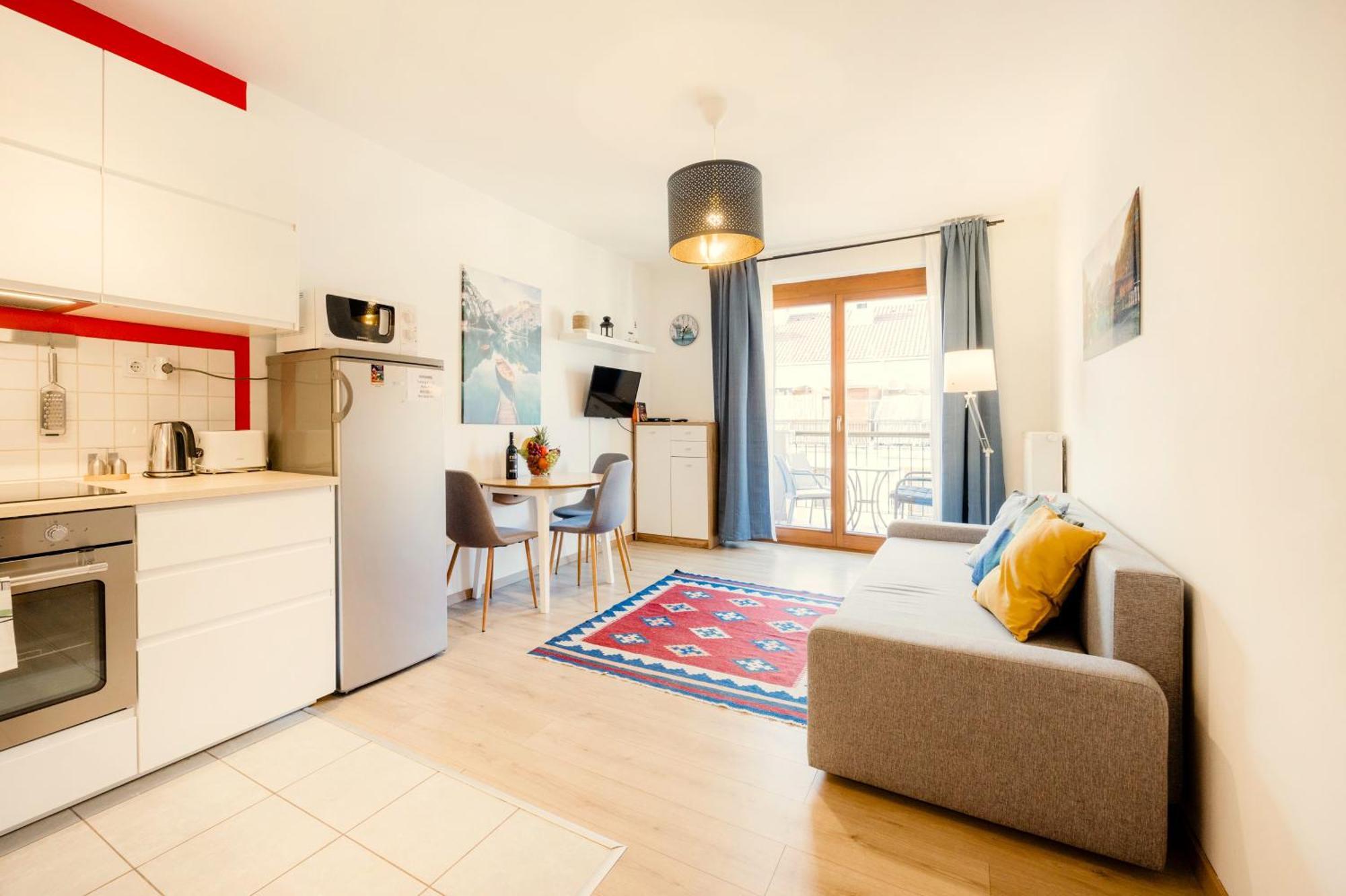 Апартаменти Tuscany Garden-free Parking-balcony-ac- Elevator *