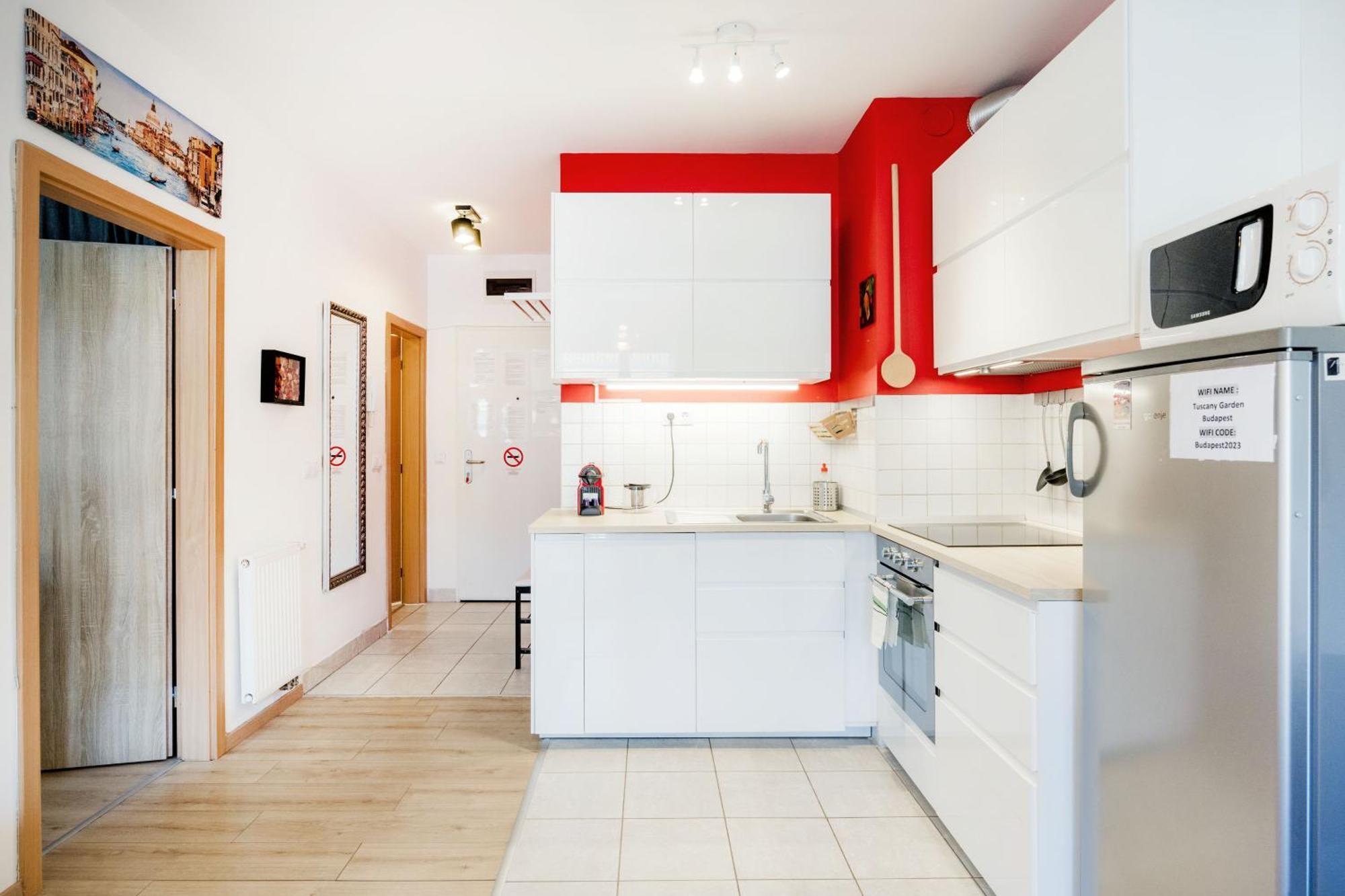 Tuscany Garden-free Parking-balcony-ac- Elevator Budapest